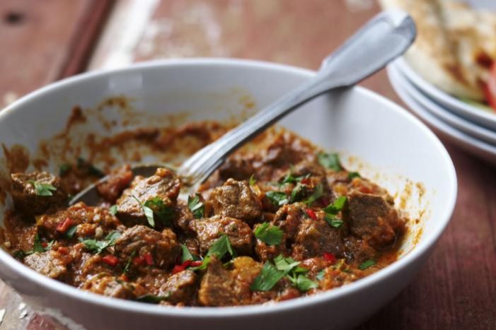 Slow cooker beef curry